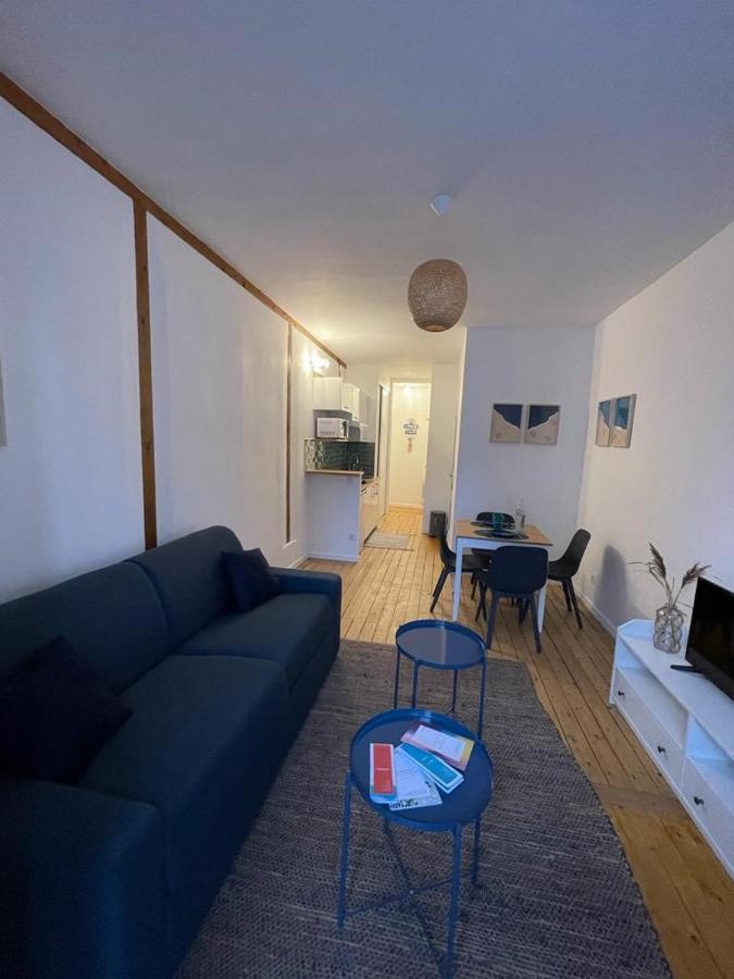 Le « blanc Bleu »-charmant 2 Pieces /3 Min Gare Appartement *
