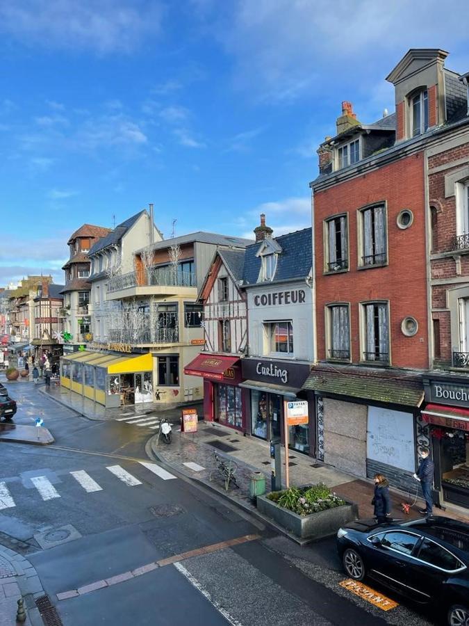 Le « blanc Bleu »-charmant 2 Pieces /3 Min Gare Trouville-sur-Mer
